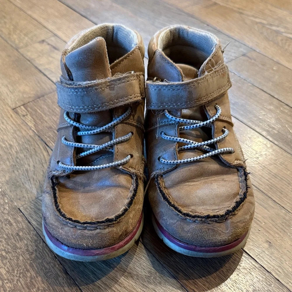 OshKosh B'gosh | Soft Boots with Velcro Strap for Little Boys